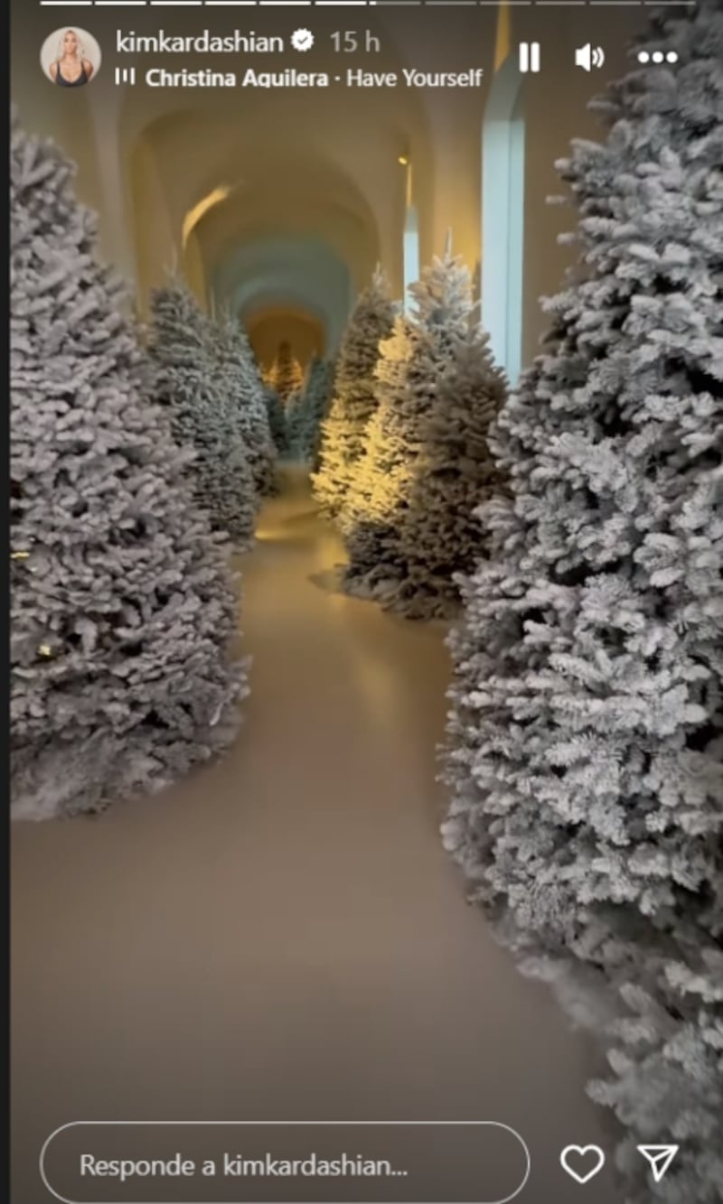 Kim Kardashian, decoración de navidad