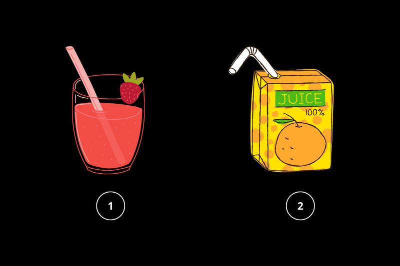 dos alternativas: un jugo de frutilla en un vaso de vidrio, y un jugo de naranja en caja.