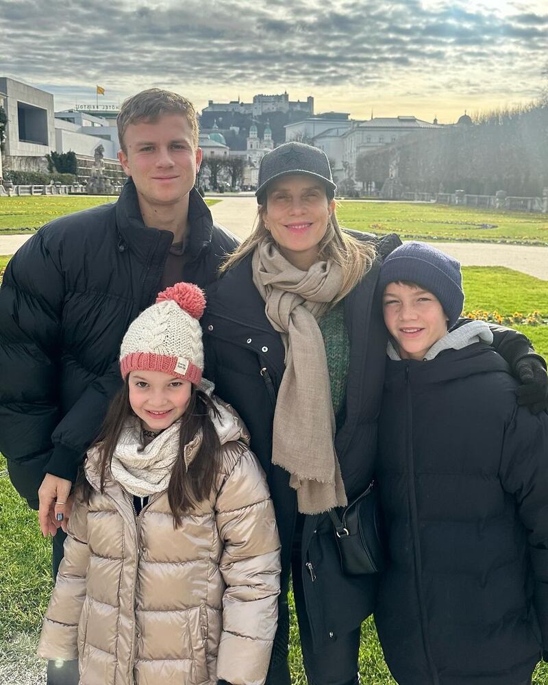 Diana Bolocco y su familia en Salzburgo