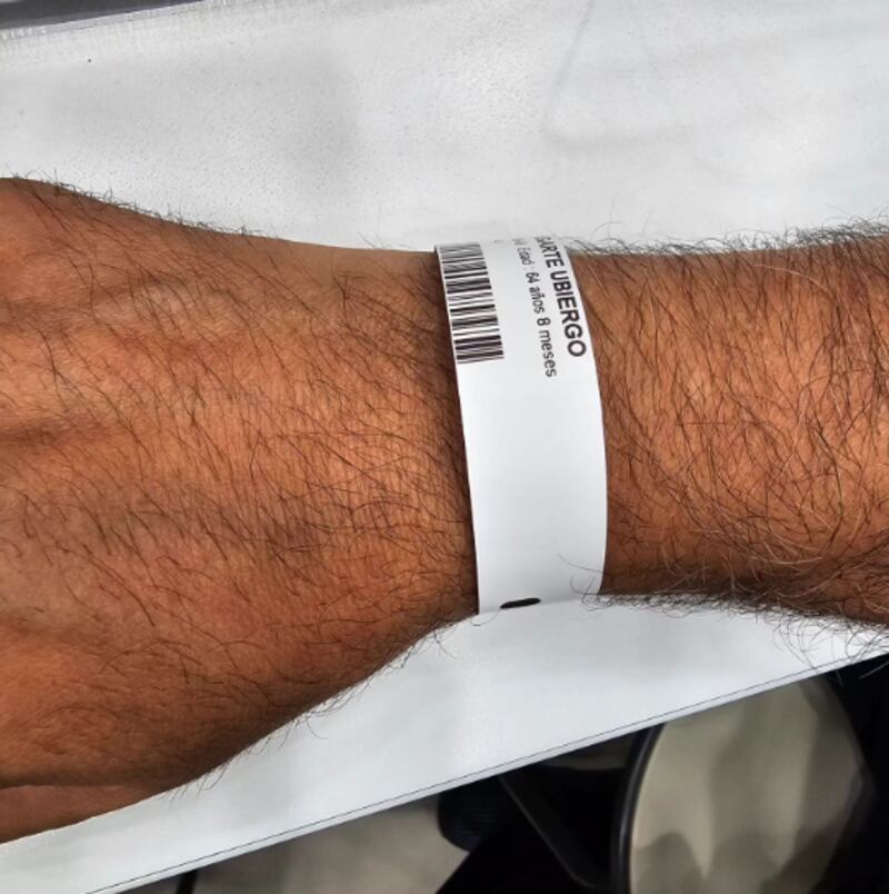 El profesional de la salud publicó en Instagram una serie de fotos entregando más detalles del resultado de su cirugía.